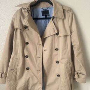 Banana Republic Tan Trench Coat with Classic Design